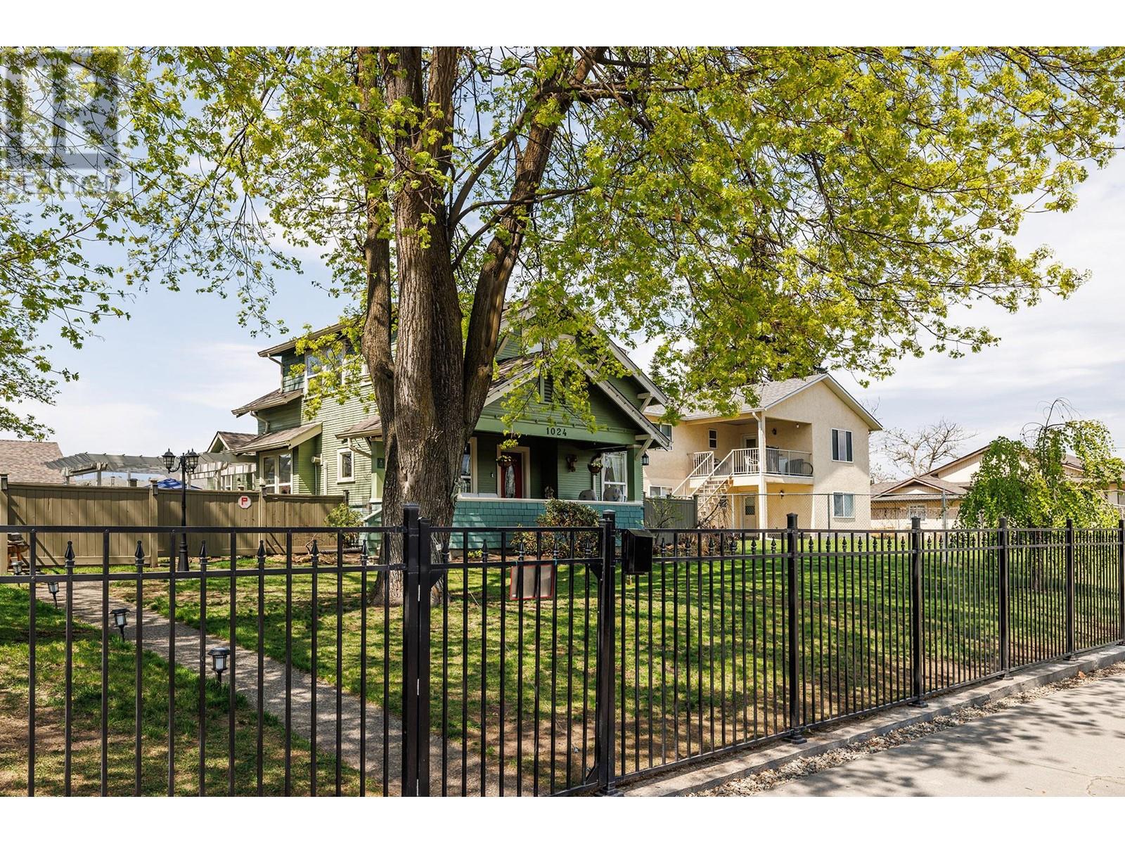  1024 Rutland Road, Kelowna