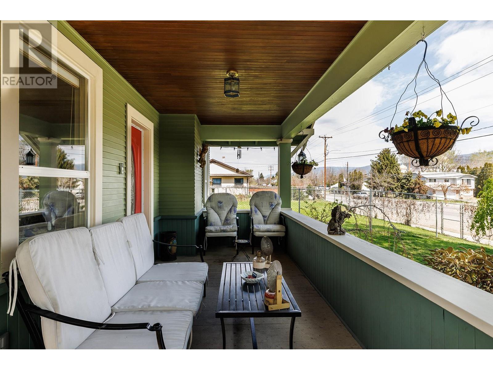  1024 Rutland Road, Kelowna