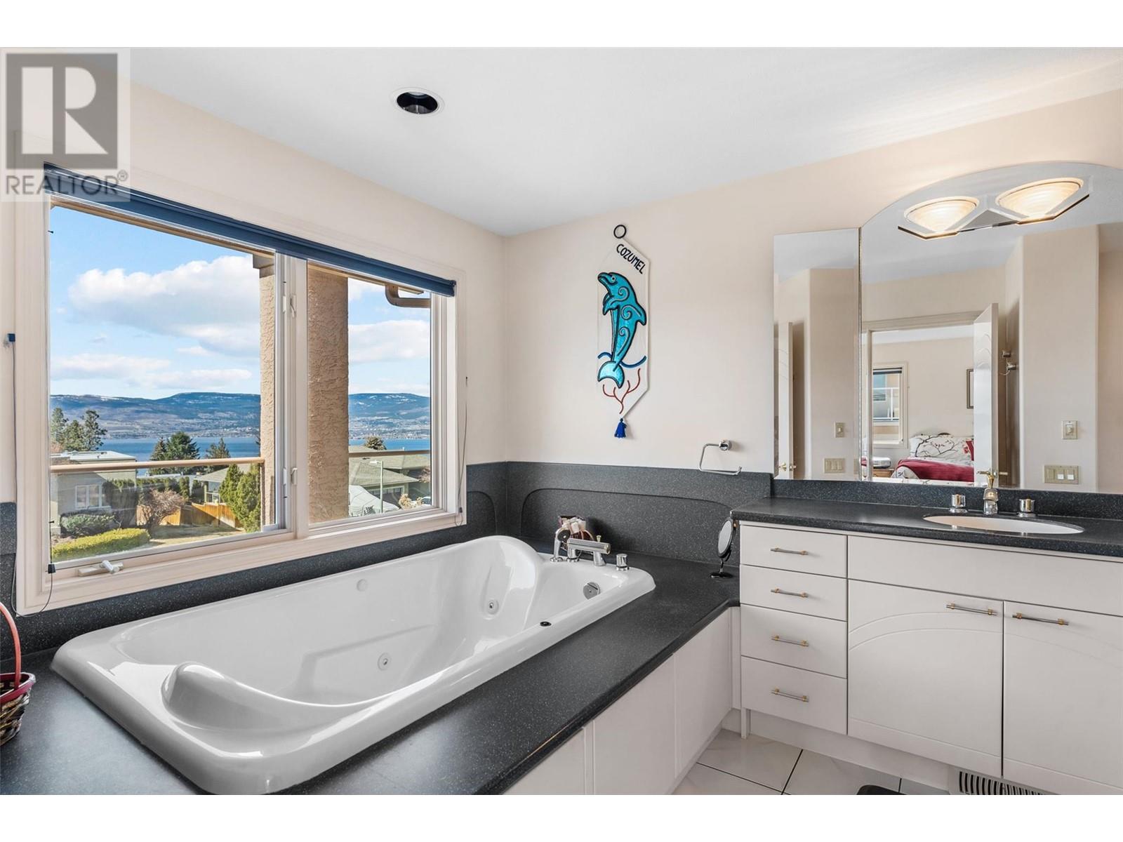  307 Sandpiper Court, Kelowna
