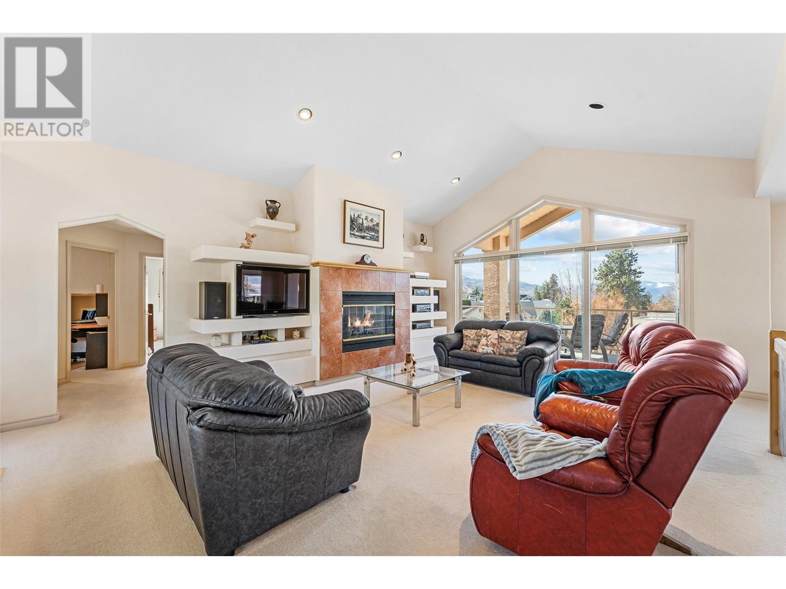  307 Sandpiper Court, Kelowna