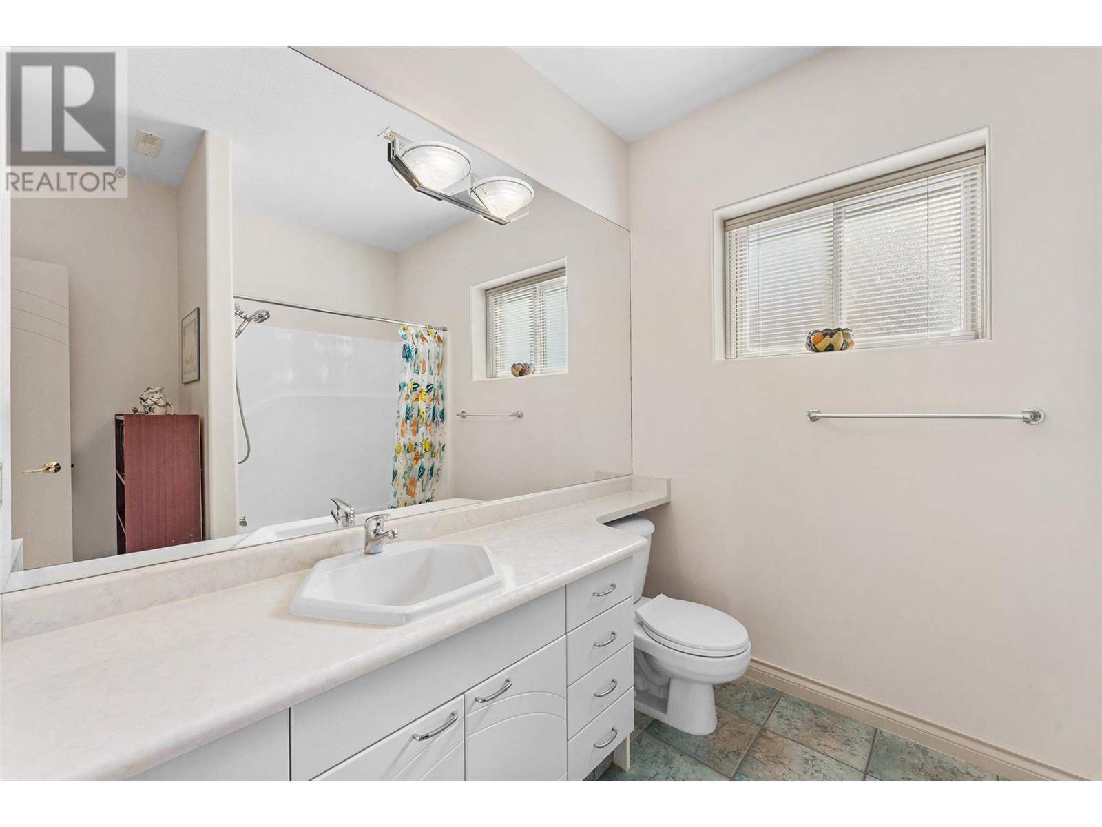  307 Sandpiper Court, Kelowna