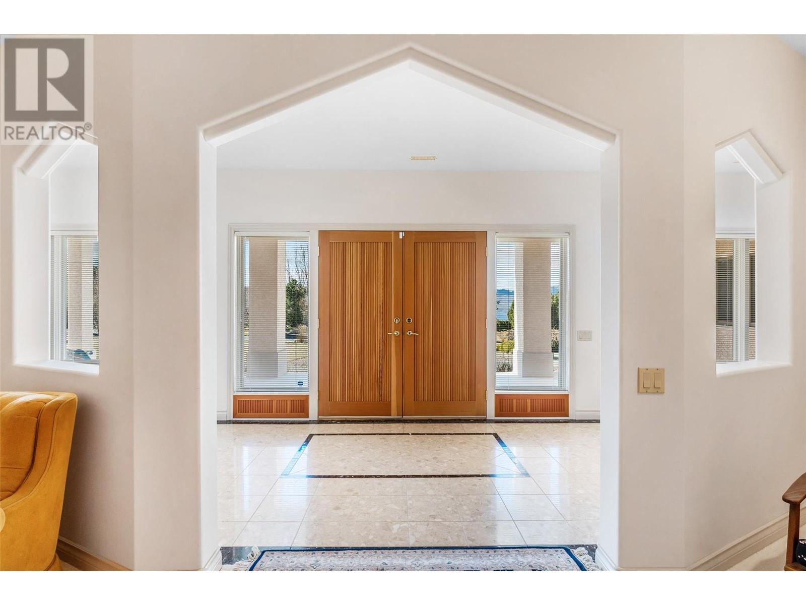  307 Sandpiper Court, Kelowna