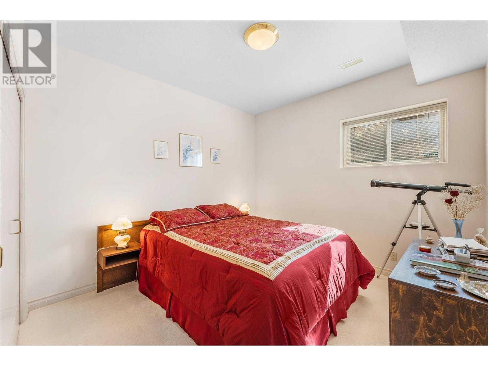  307 Sandpiper Court, Kelowna