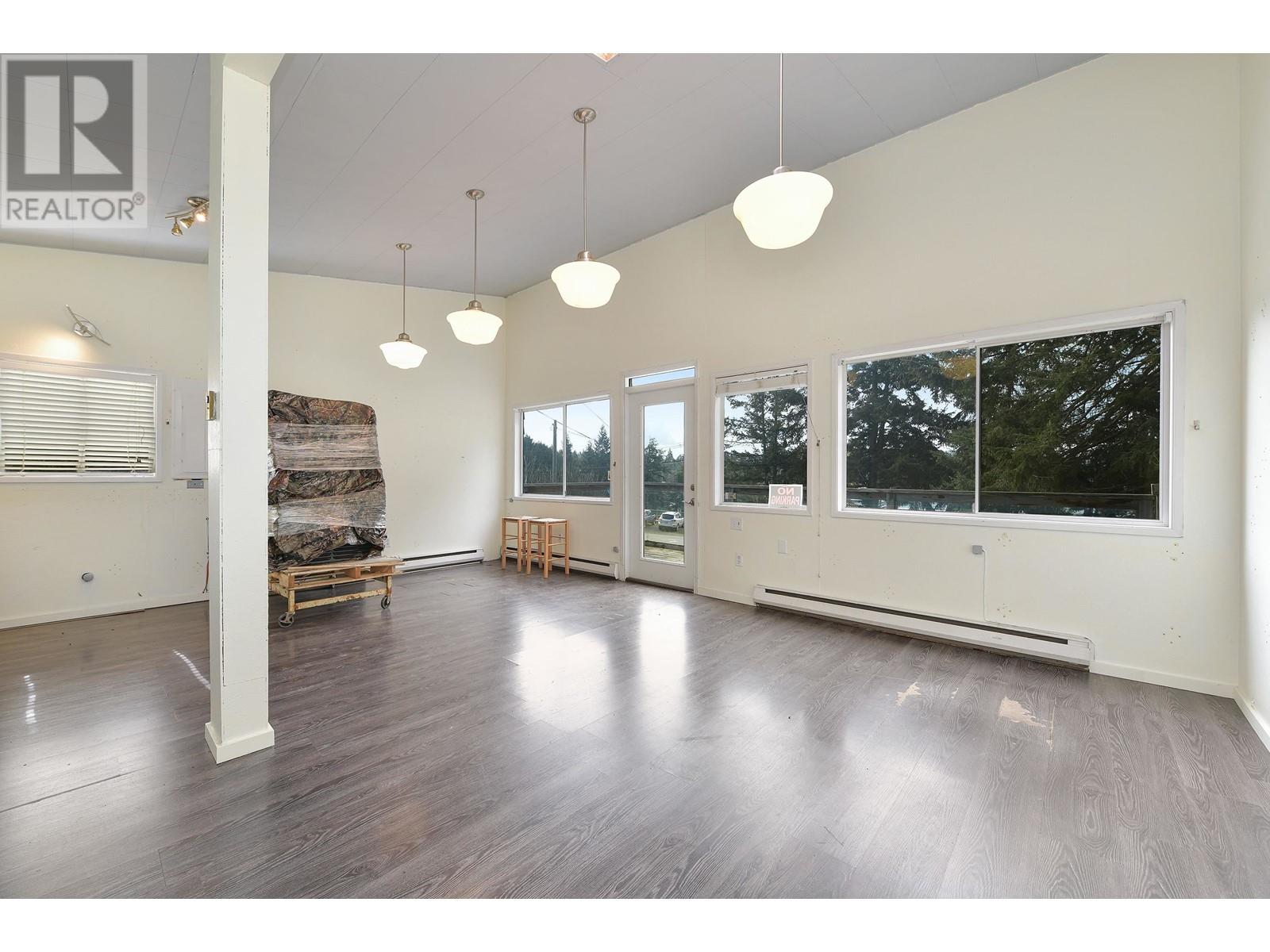 492 DALTON DRIVE, Mayne Island