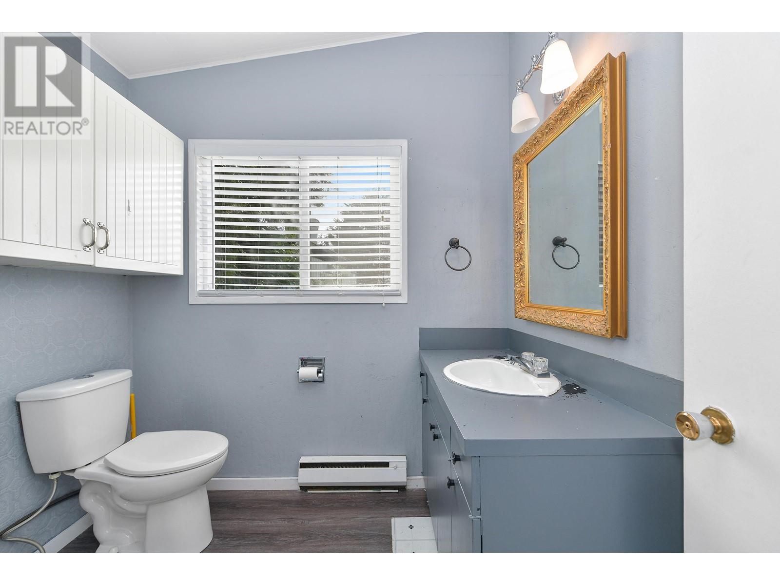 492 DALTON DRIVE, Mayne Island