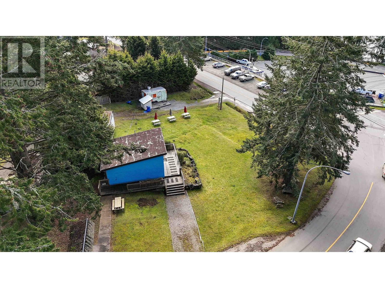 492 DALTON DRIVE, Mayne Island