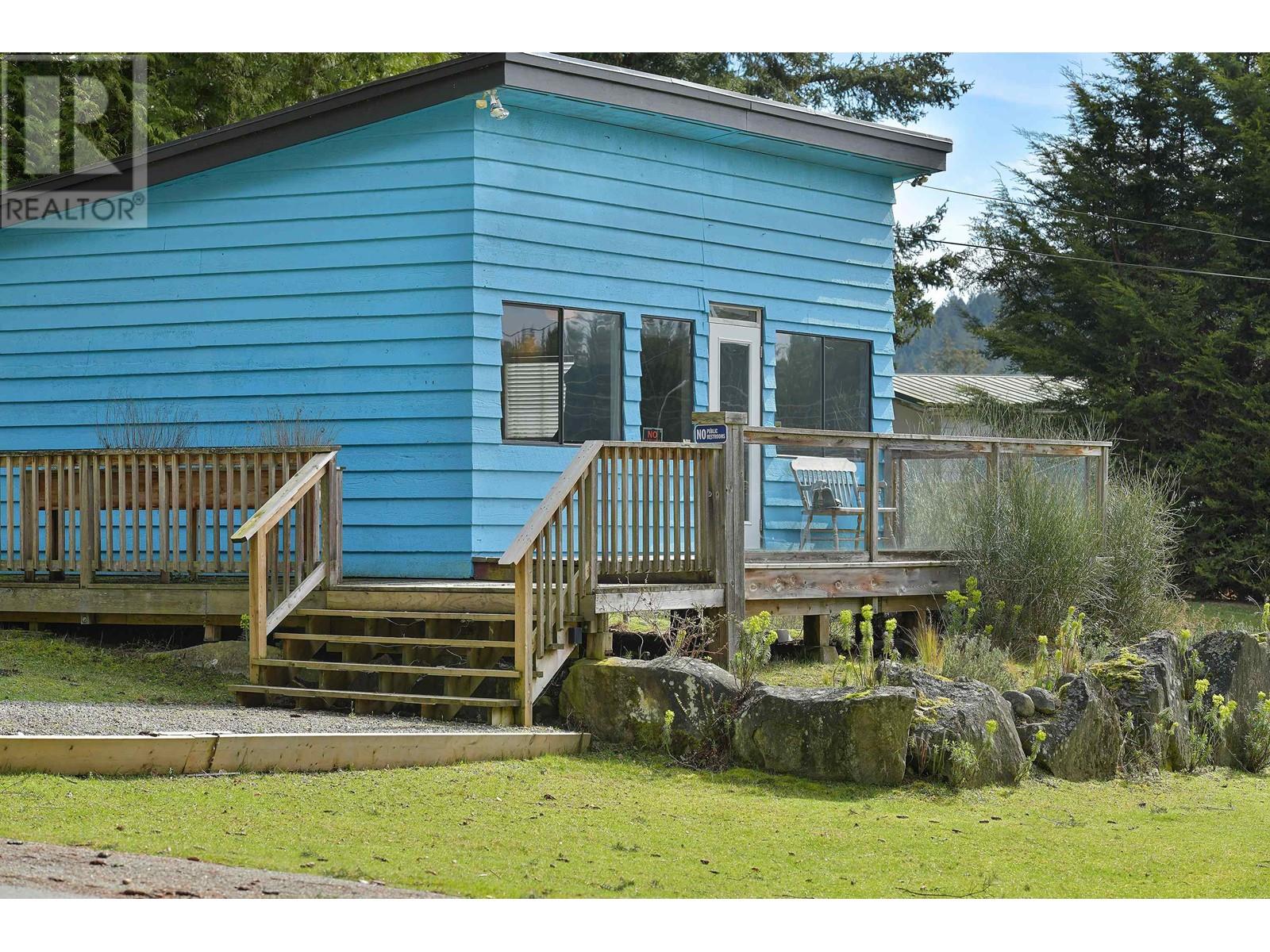 492 DALTON DRIVE, Mayne Island