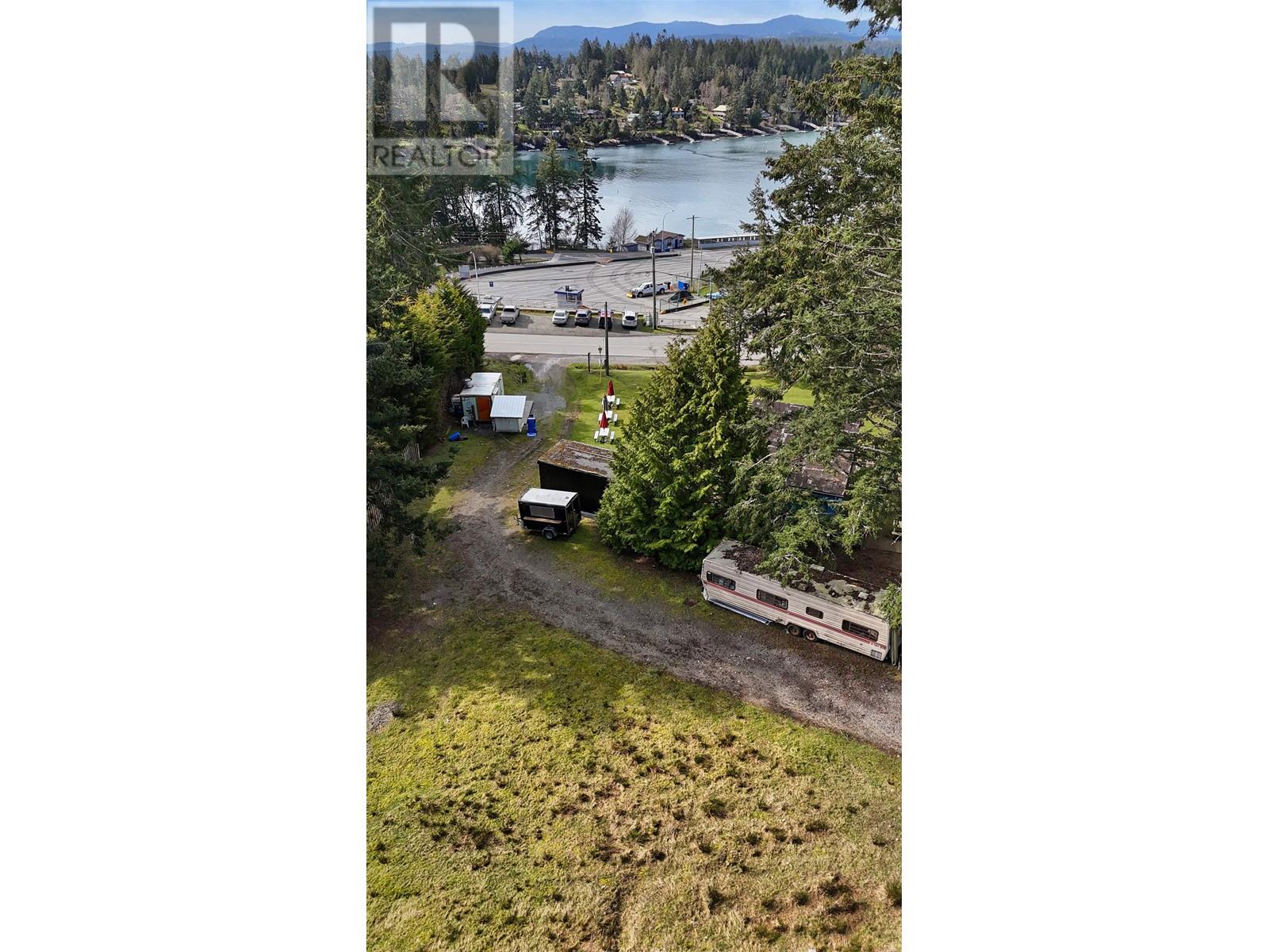 492 DALTON DRIVE, Mayne Island