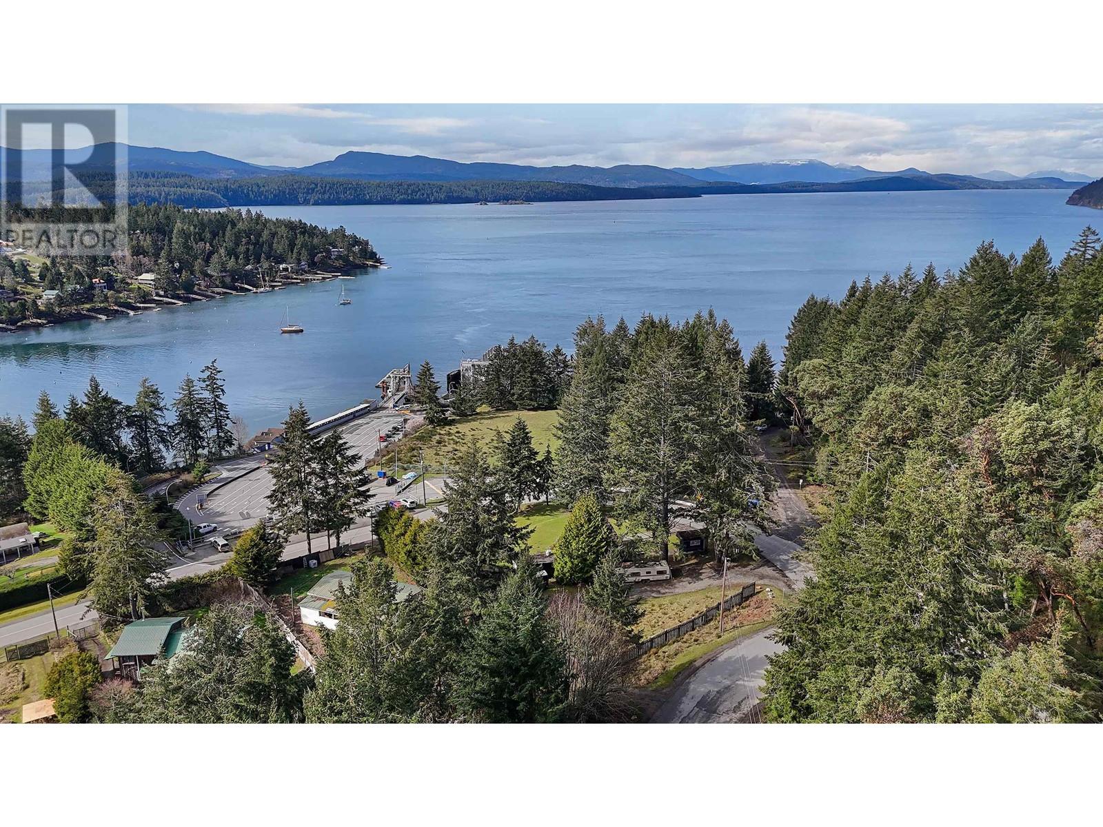 492 DALTON DRIVE, Mayne Island