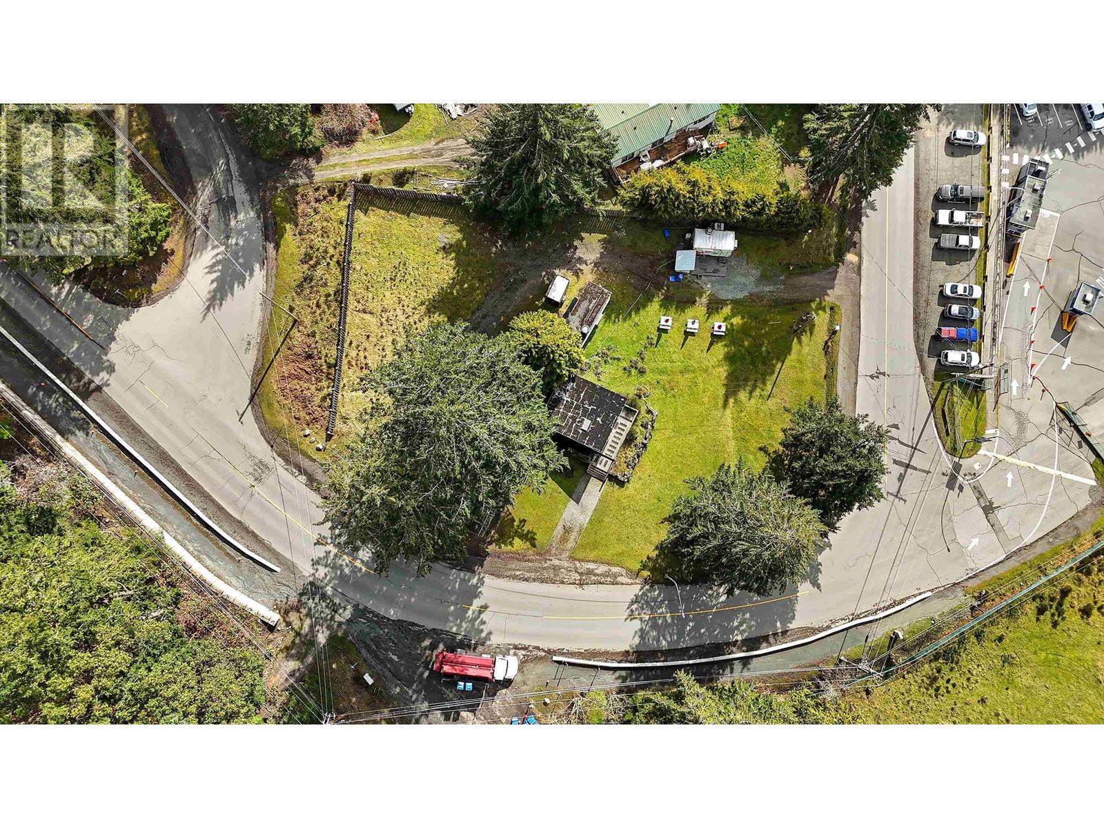 492 DALTON DRIVE, Mayne Island