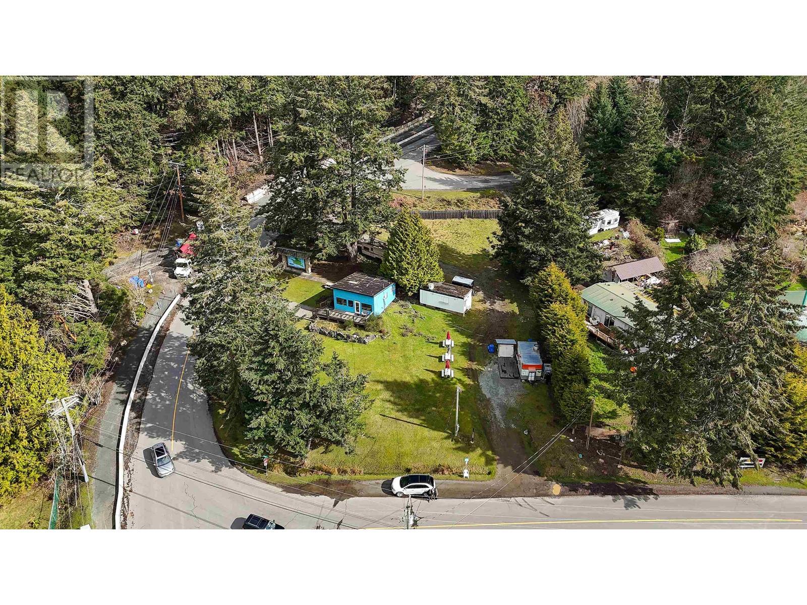 492 DALTON DRIVE, Mayne Island