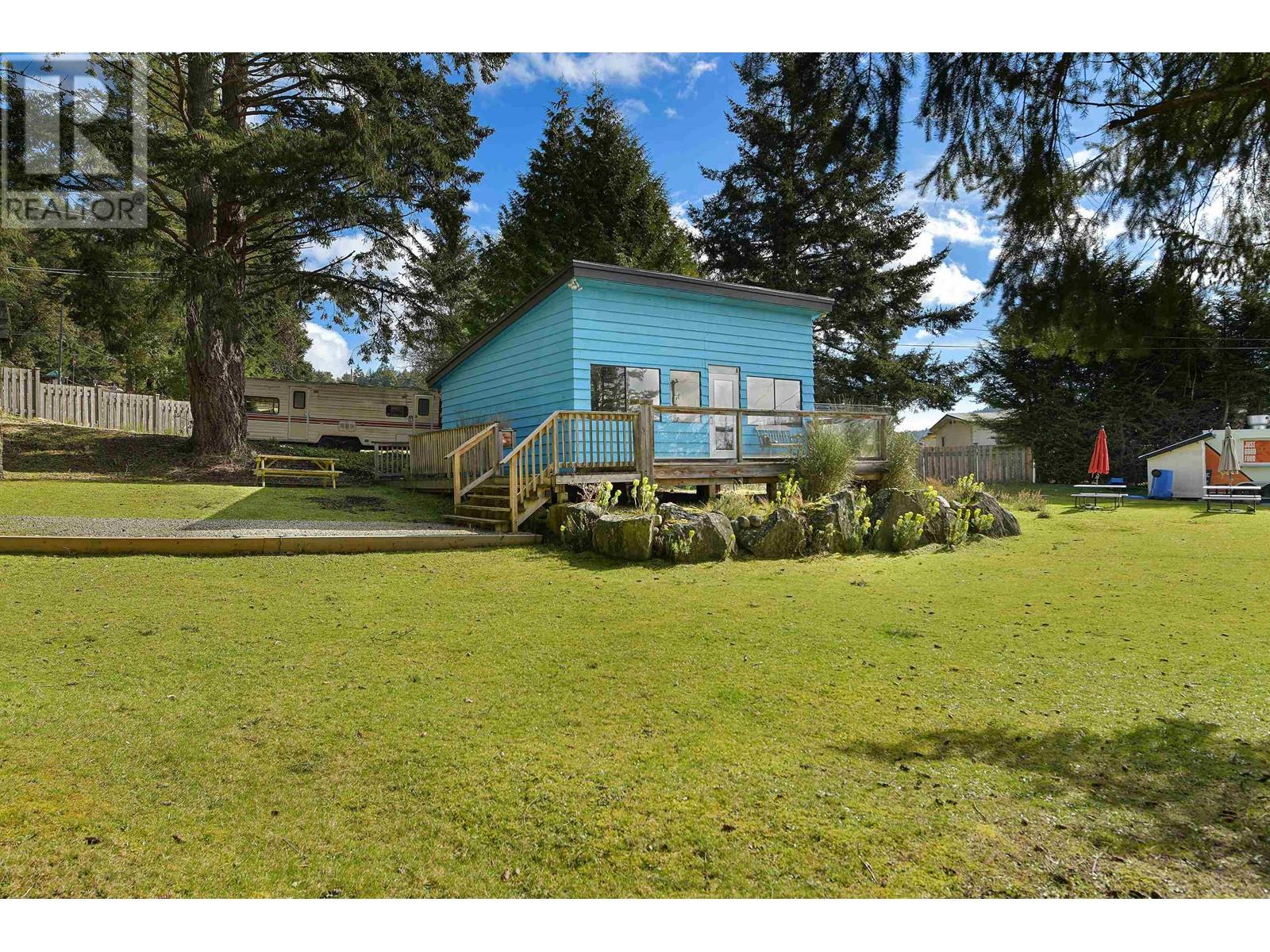 492 DALTON DRIVE, Mayne Island
