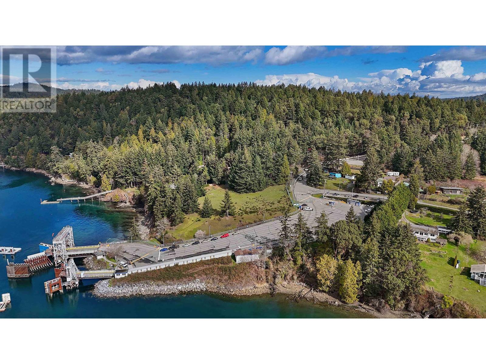 492 DALTON DRIVE, Mayne Island