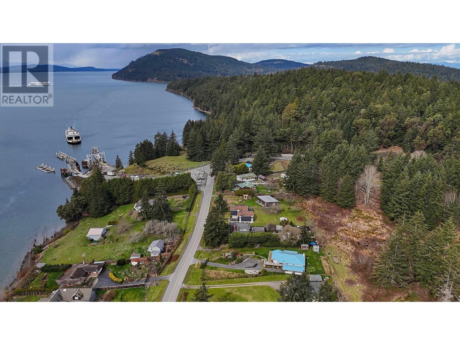 492 DALTON DRIVE, Mayne Island