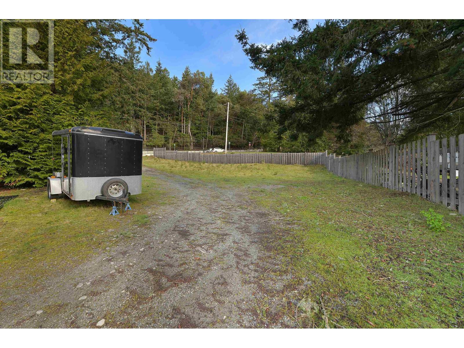 492 DALTON DRIVE, Mayne Island