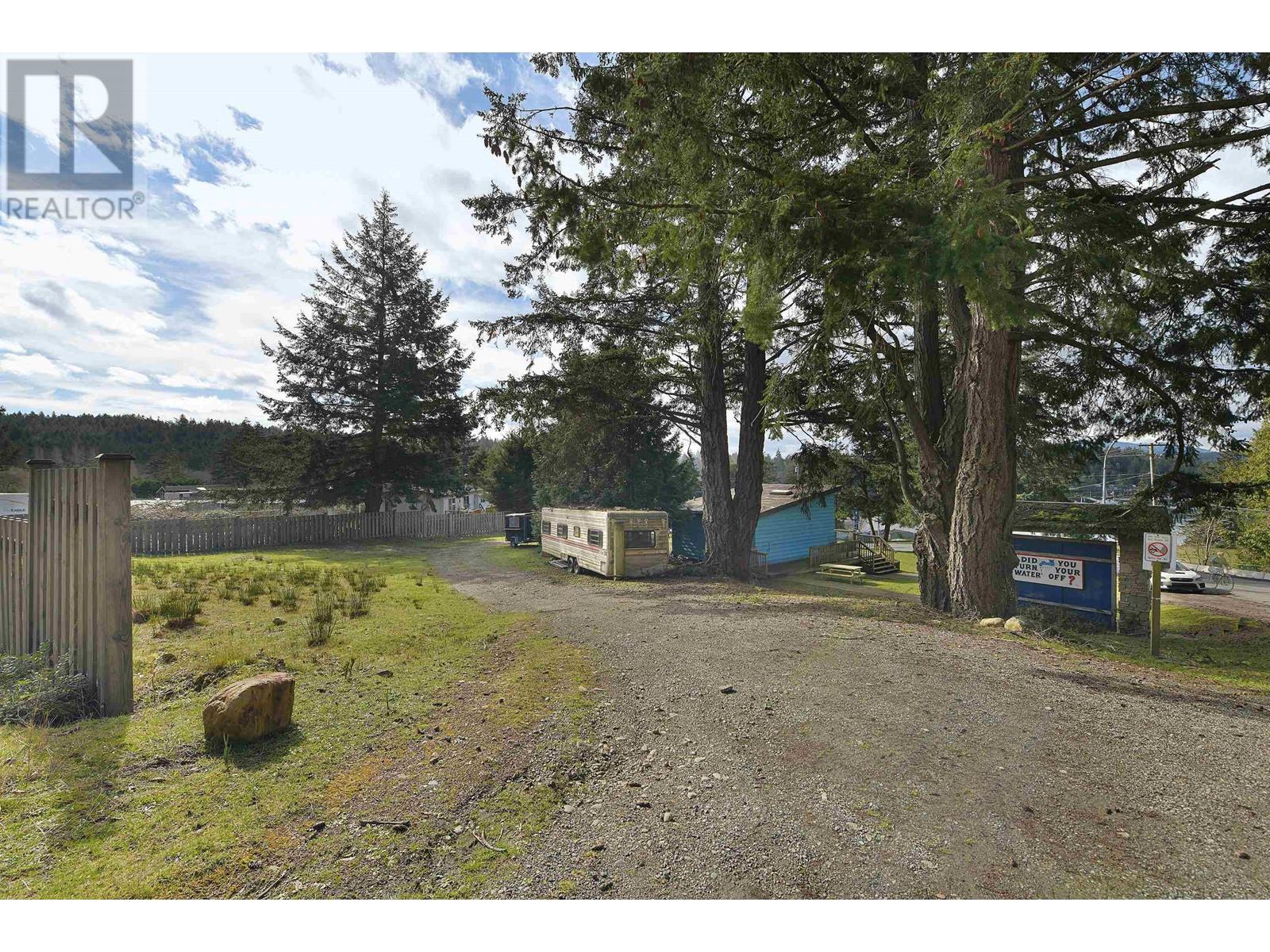 492 DALTON DRIVE, Mayne Island