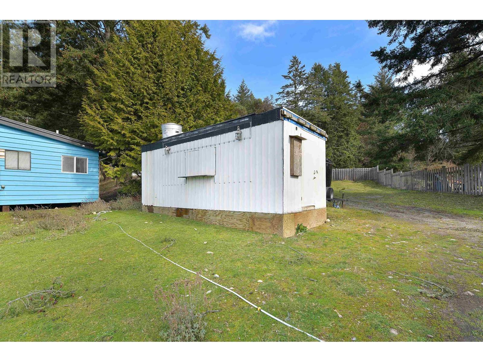 492 DALTON DRIVE, Mayne Island