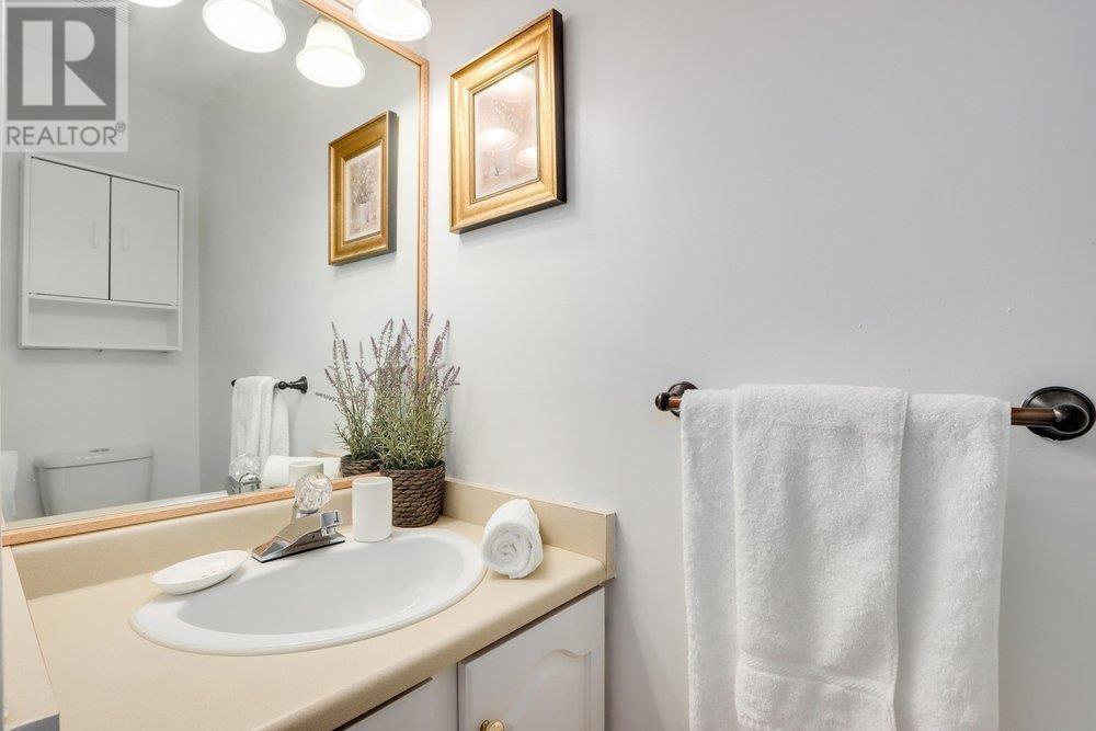 17 2450 HAWTHORNE AVENUE, Port Coquitlam real estate listing R2980886
