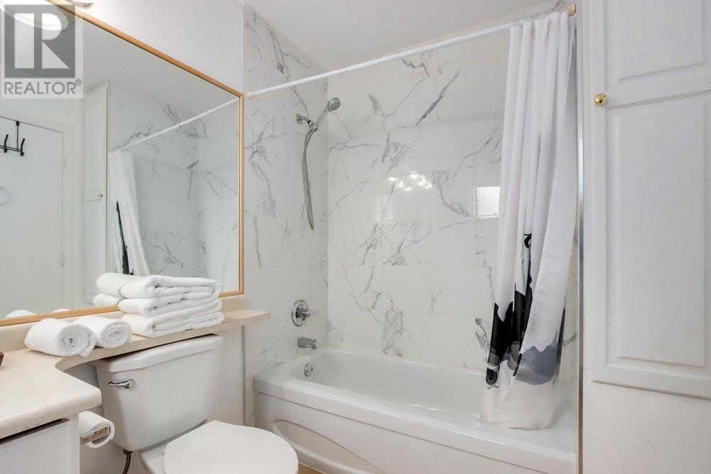 17 2450 HAWTHORNE AVENUE, Port Coquitlam real estate listing R2980886