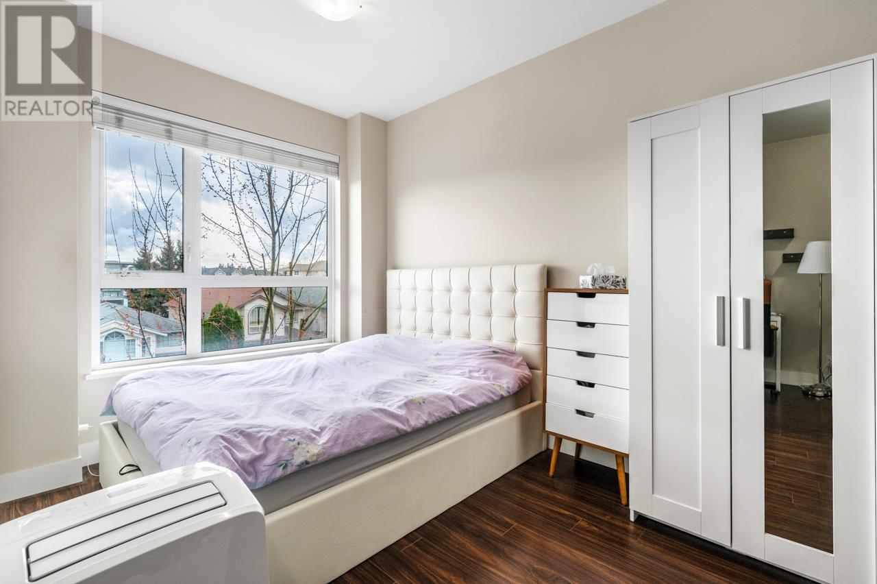 305 2351 KELLY AVENUE, Port Coquitlam real estate listing R2981036
