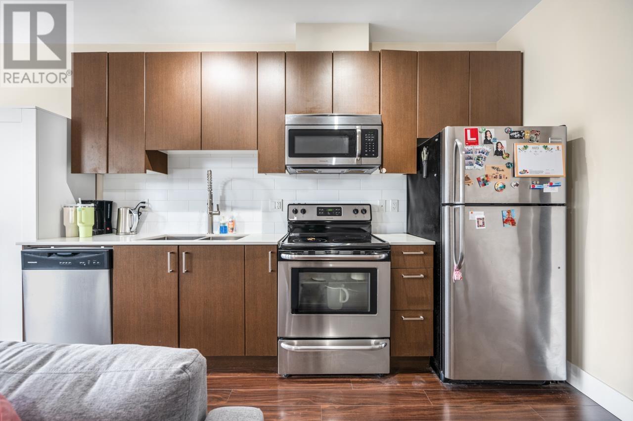305 2351 KELLY AVENUE, Port Coquitlam real estate listing R2981036