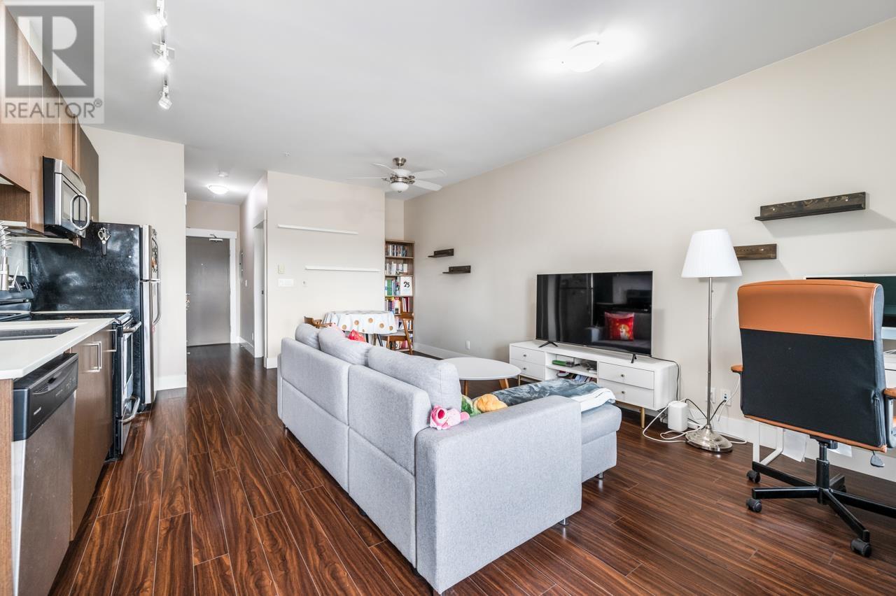 305 2351 KELLY AVENUE, Port Coquitlam real estate listing R2981036