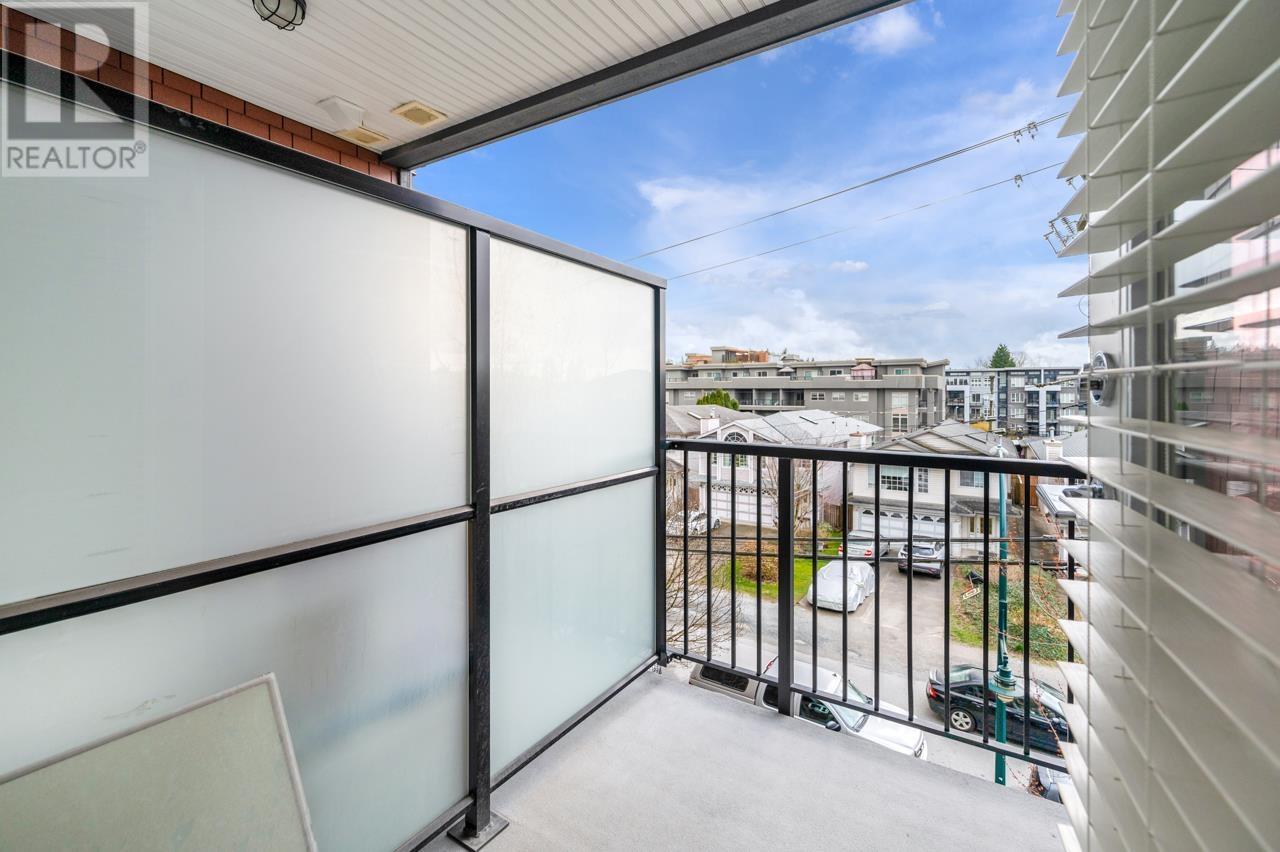 305 2351 KELLY AVENUE, Port Coquitlam real estate listing R2981036