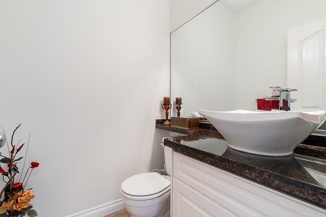 Photo 25 of 14605 67 B Avenue, Surrey BC