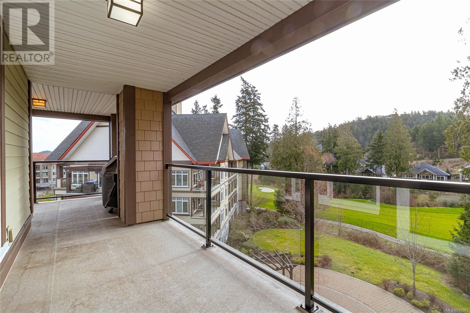 302 1395 Bear Mountain Pkwy, Langford