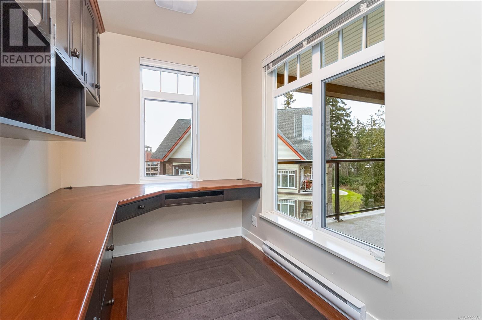 302 1395 Bear Mountain Pkwy, Langford