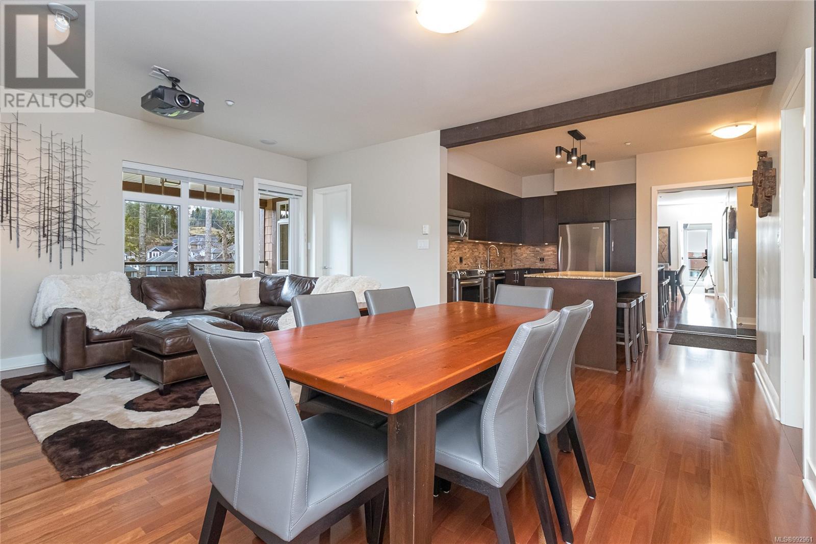 302 1395 Bear Mountain Pkwy, Langford