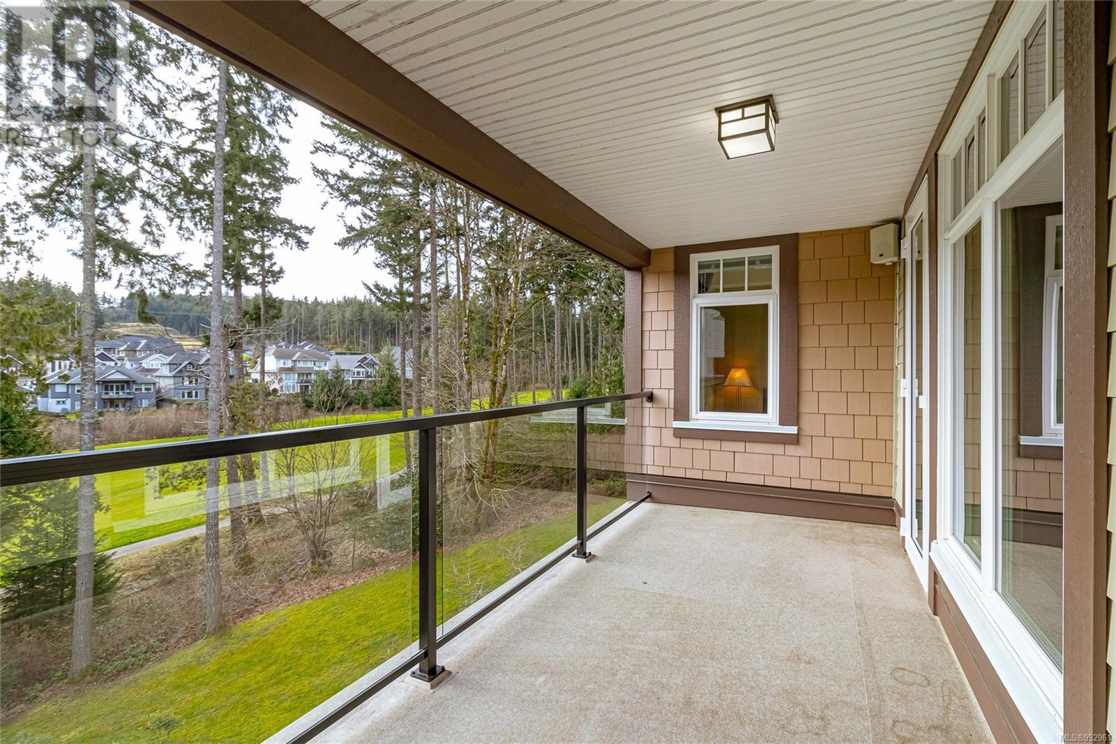 302 1395 Bear Mountain Pkwy, Langford