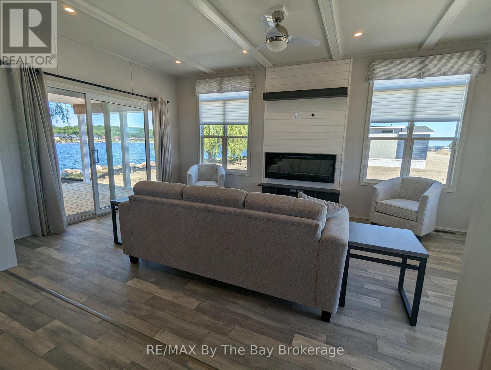 Photo 11 of 47 3282 Ogdens Beach Road, Midland ON