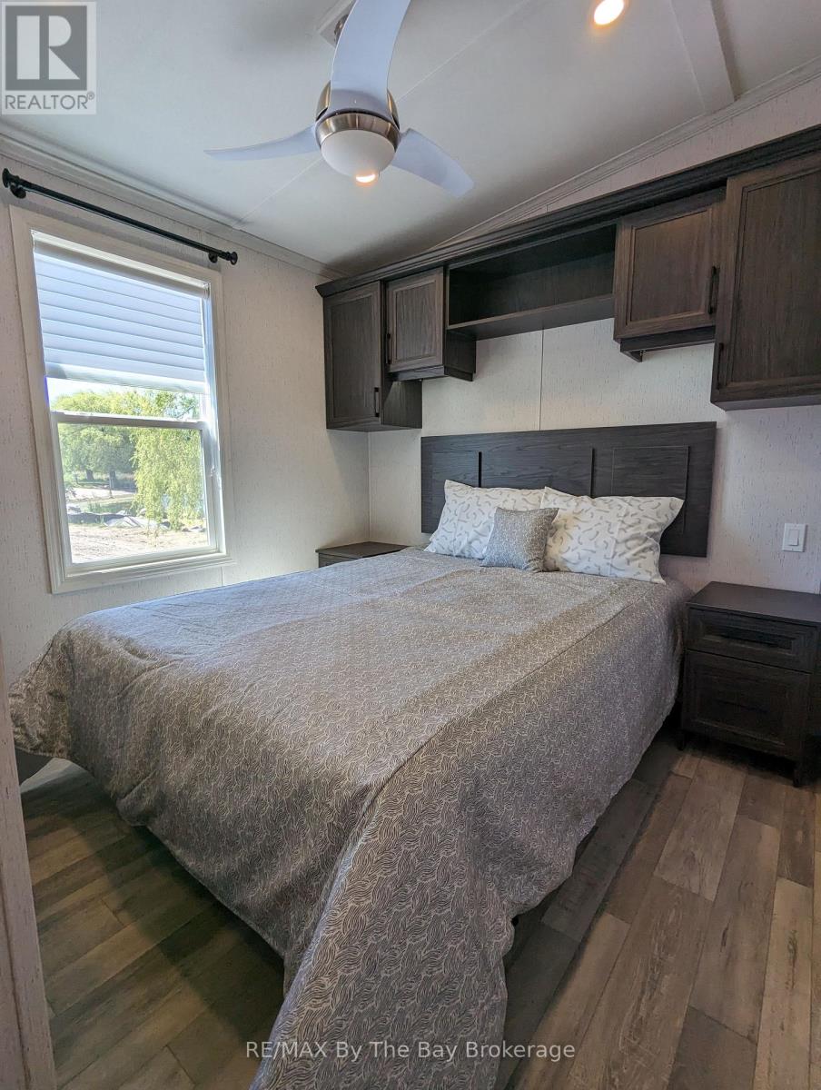 Photo 4 of 47 3282 Ogdens Beach Road, Midland ON