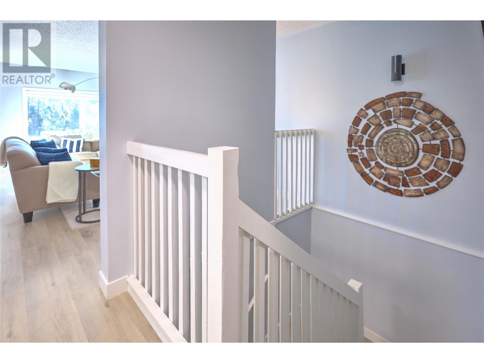 #9 8040 RADIUM GOLF COURSE ROAD - Image 36