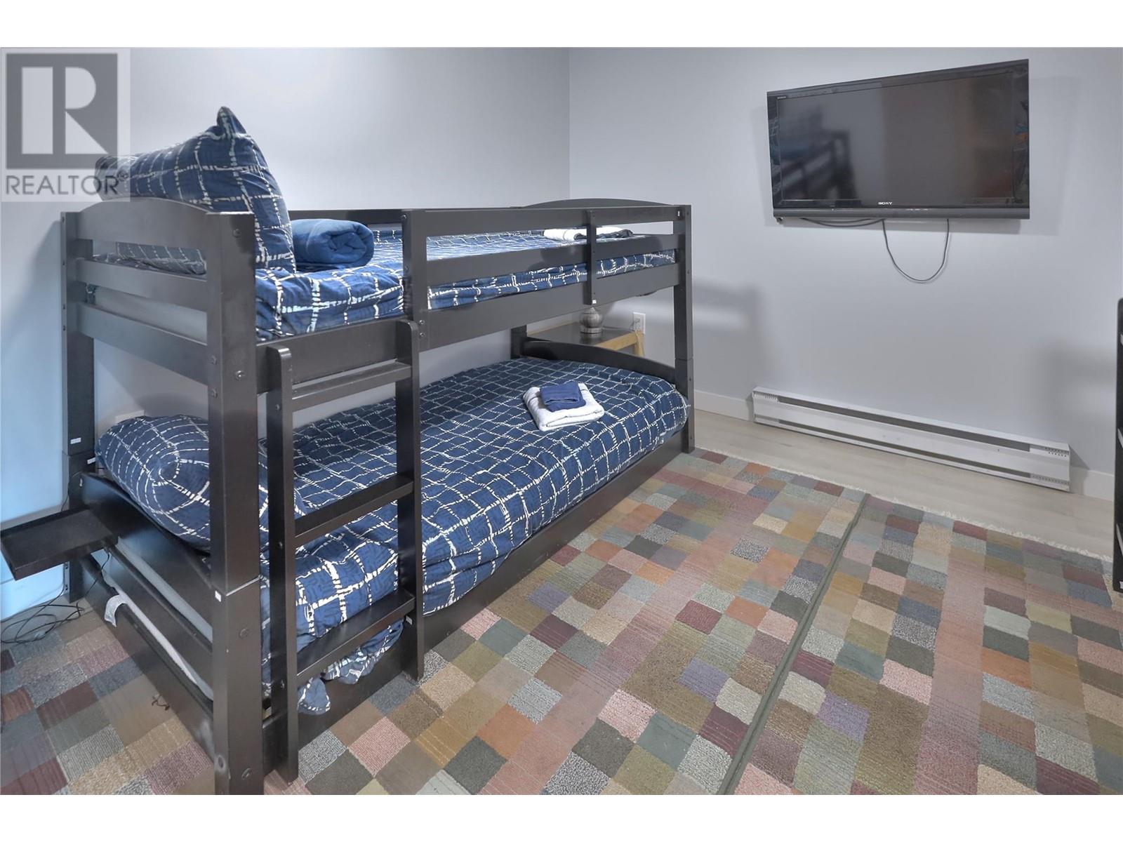 #9 8040 RADIUM GOLF COURSE ROAD - Image 41