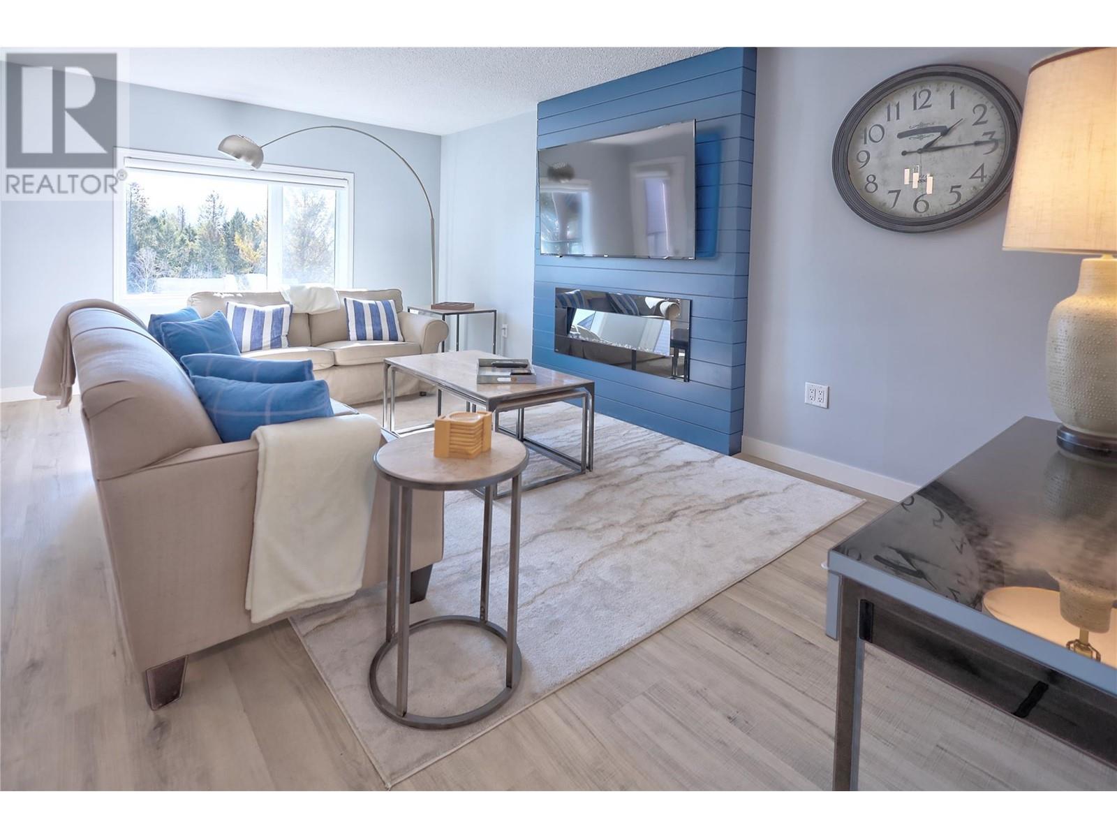 #9 8040 RADIUM GOLF COURSE ROAD - Image 13
