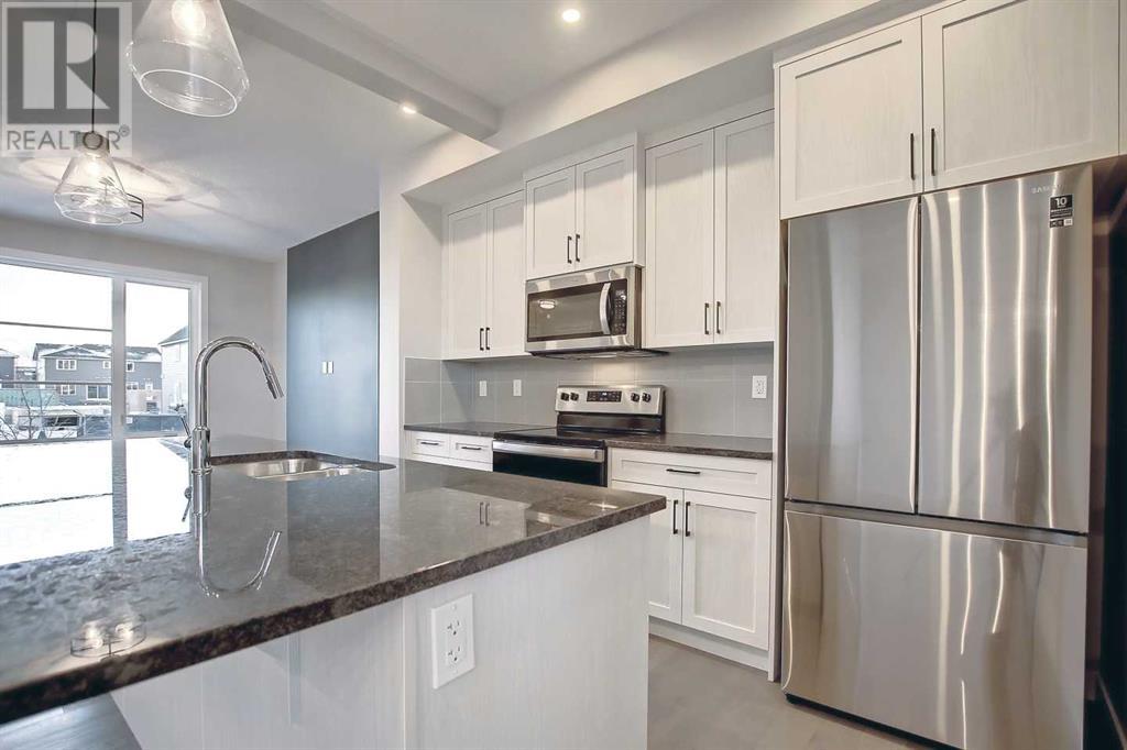 310 Sundown Road, Cochrane, Alberta