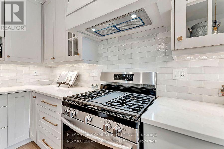 Photo 9 of 605 St Andrew Street, Norfolk ON