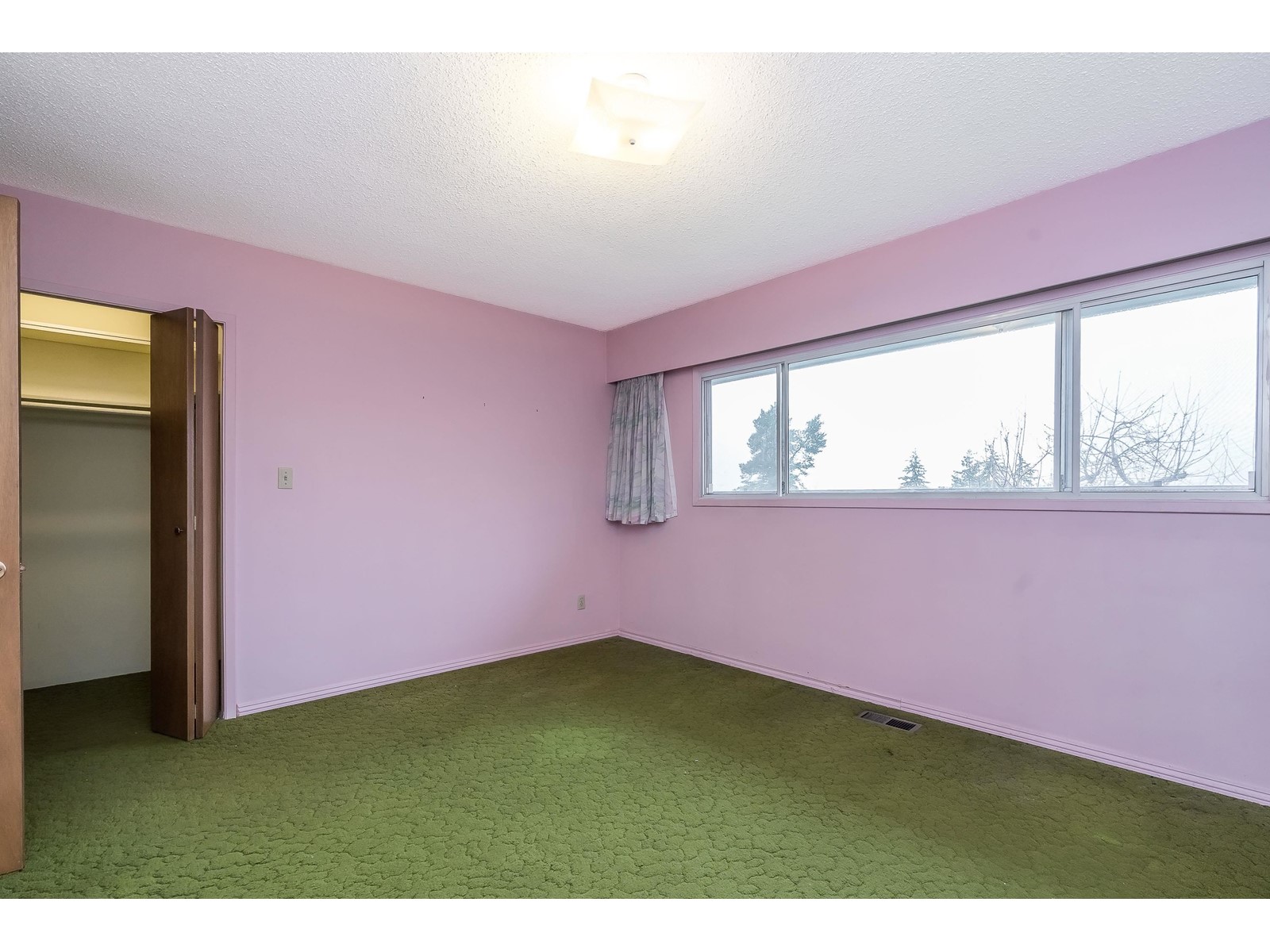 Photo 23 of 12995 110 Avenue, Surrey BC