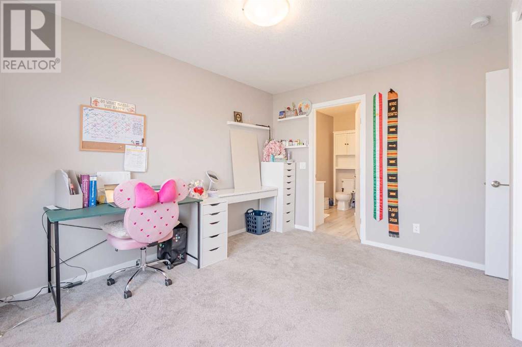 Single Family House for Sale in   REDSTONE Walk NE Redstone Calgary 