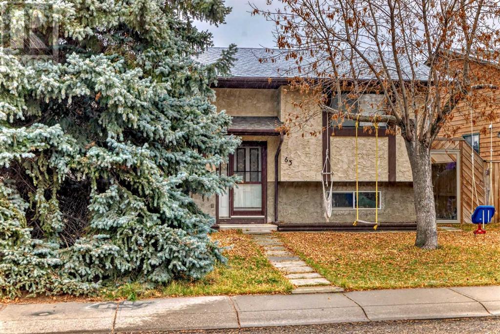 Single Family House Bi-level for Sale in  Bernard Place NW Beddington Heights Calgary 