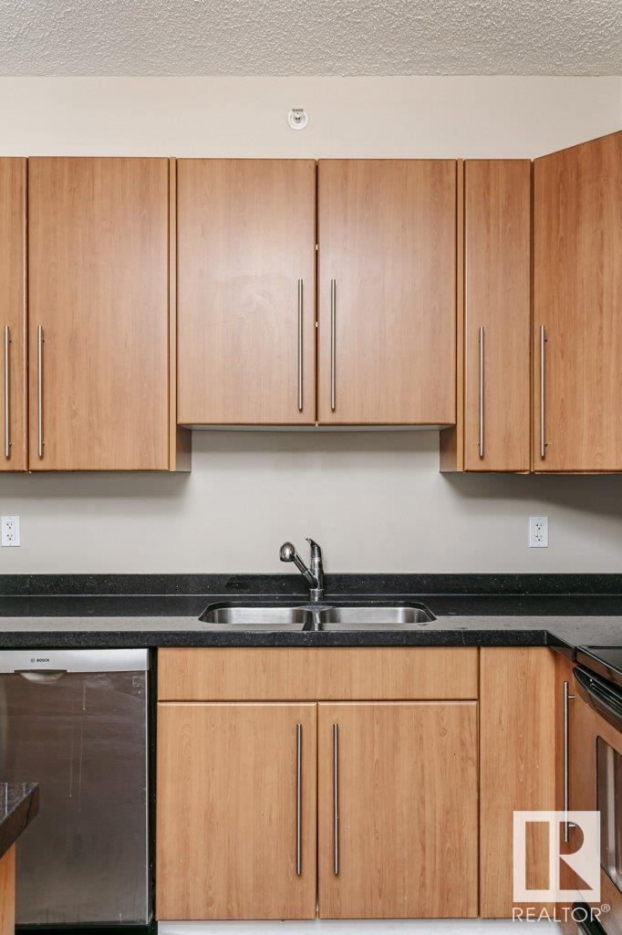 #103 9819 104 ST NW - 17