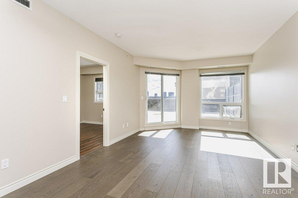 #103 9819 104 ST NW - 18