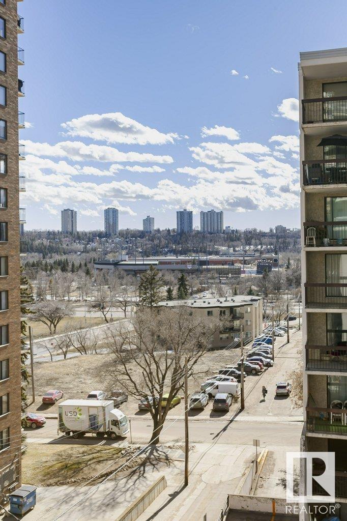 #103 9819 104 ST NW - 40