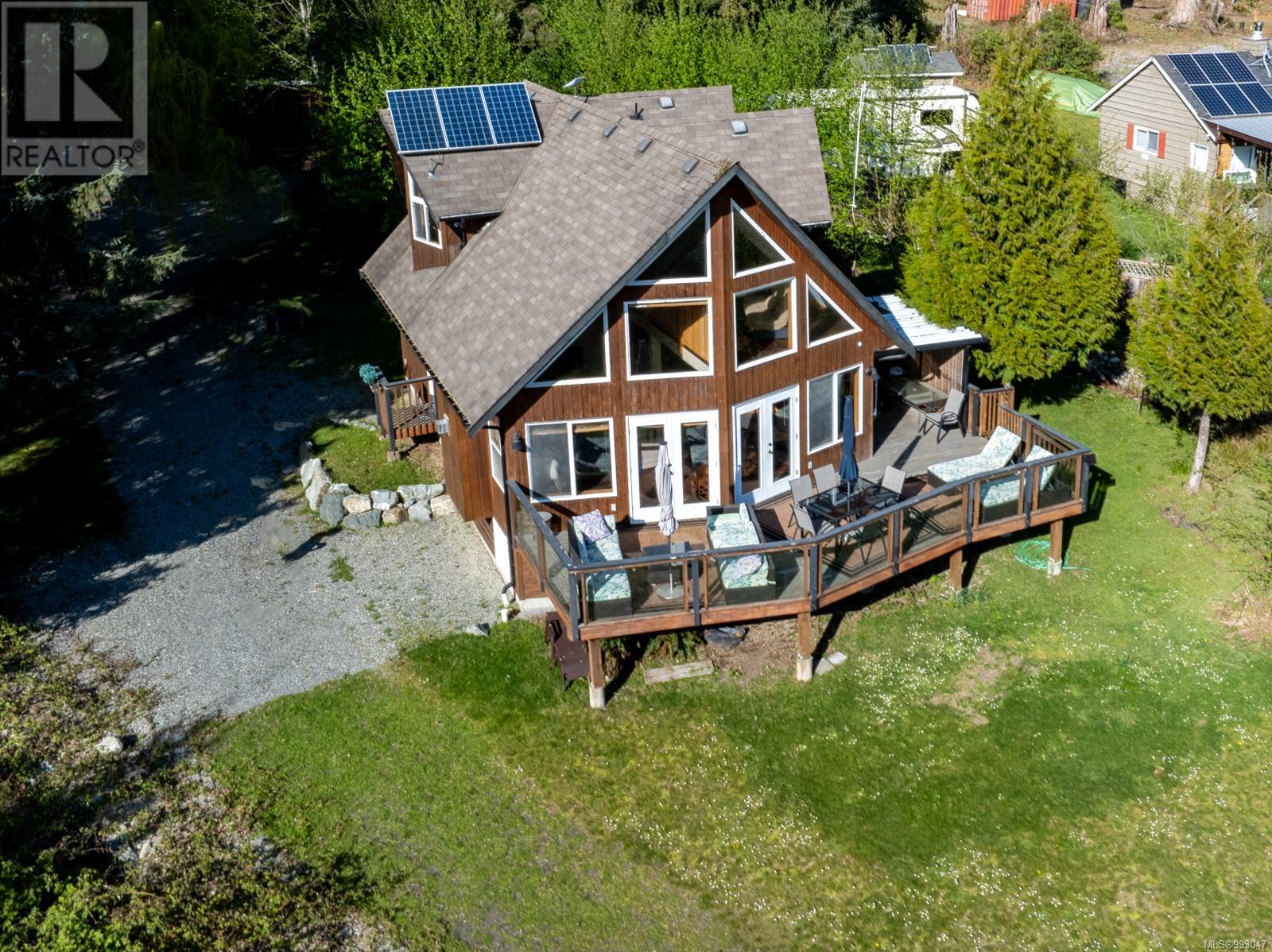 Photo 2 of 11464 Youbou Rd, Youbou BC
