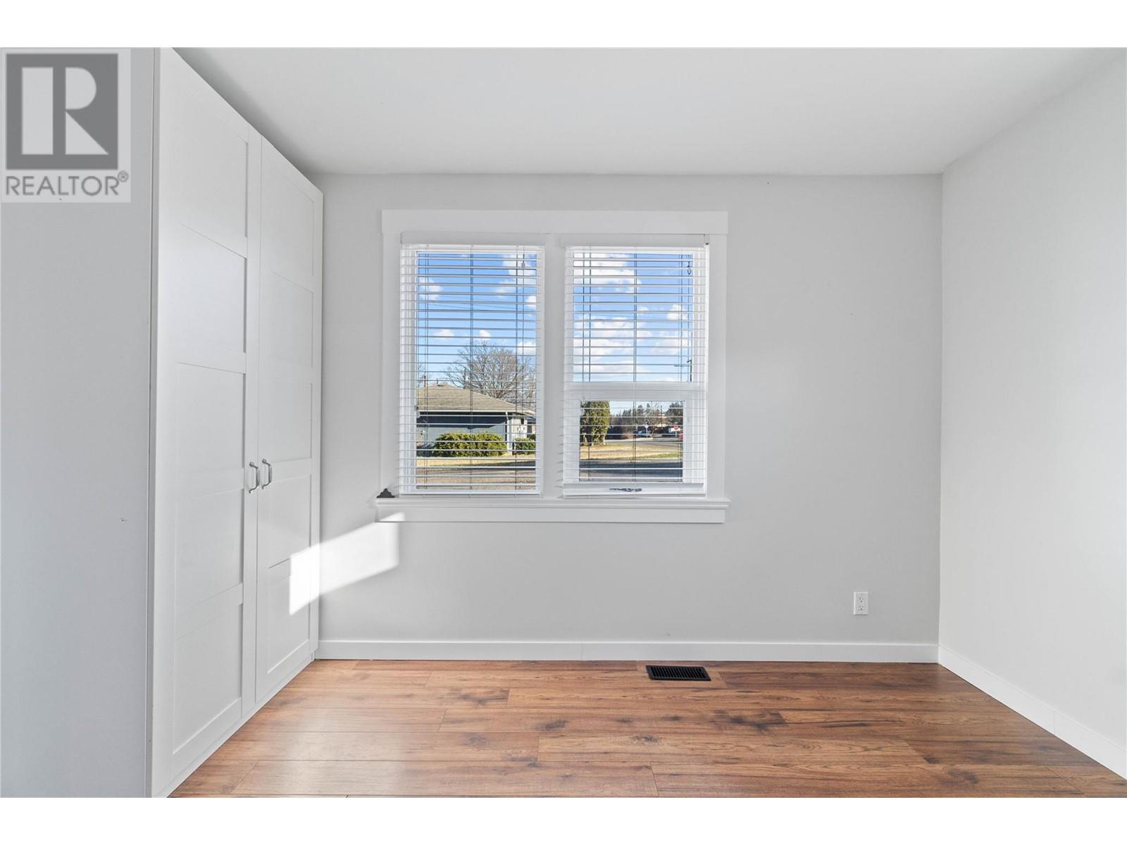  2300 38 Avenue, Vernon
