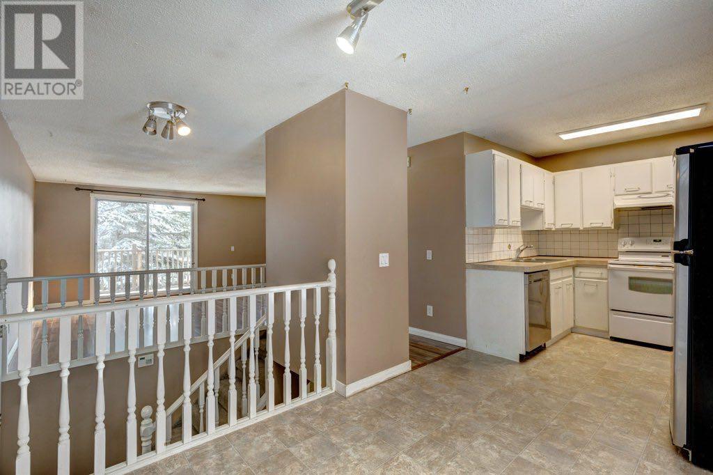 Single Family House Bi-level for Sale in   Street SE Ogden Calgary 