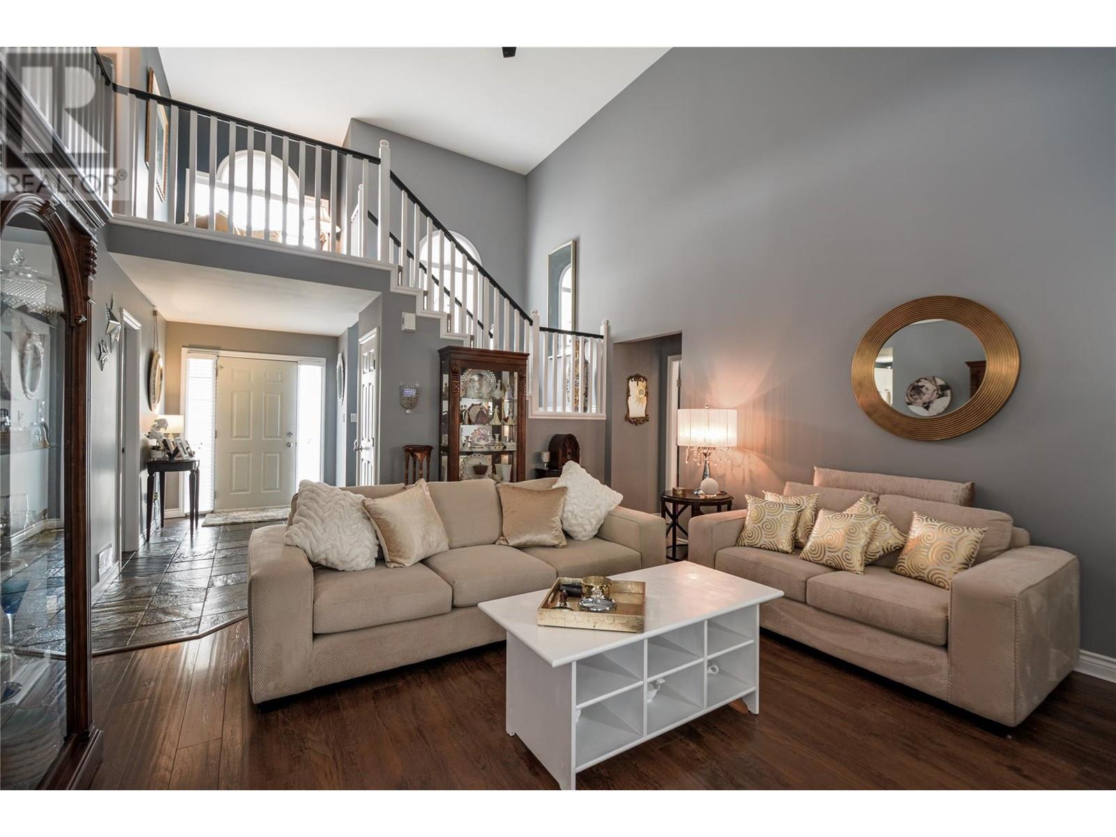 2852 JUNIPER Drive, Penticton