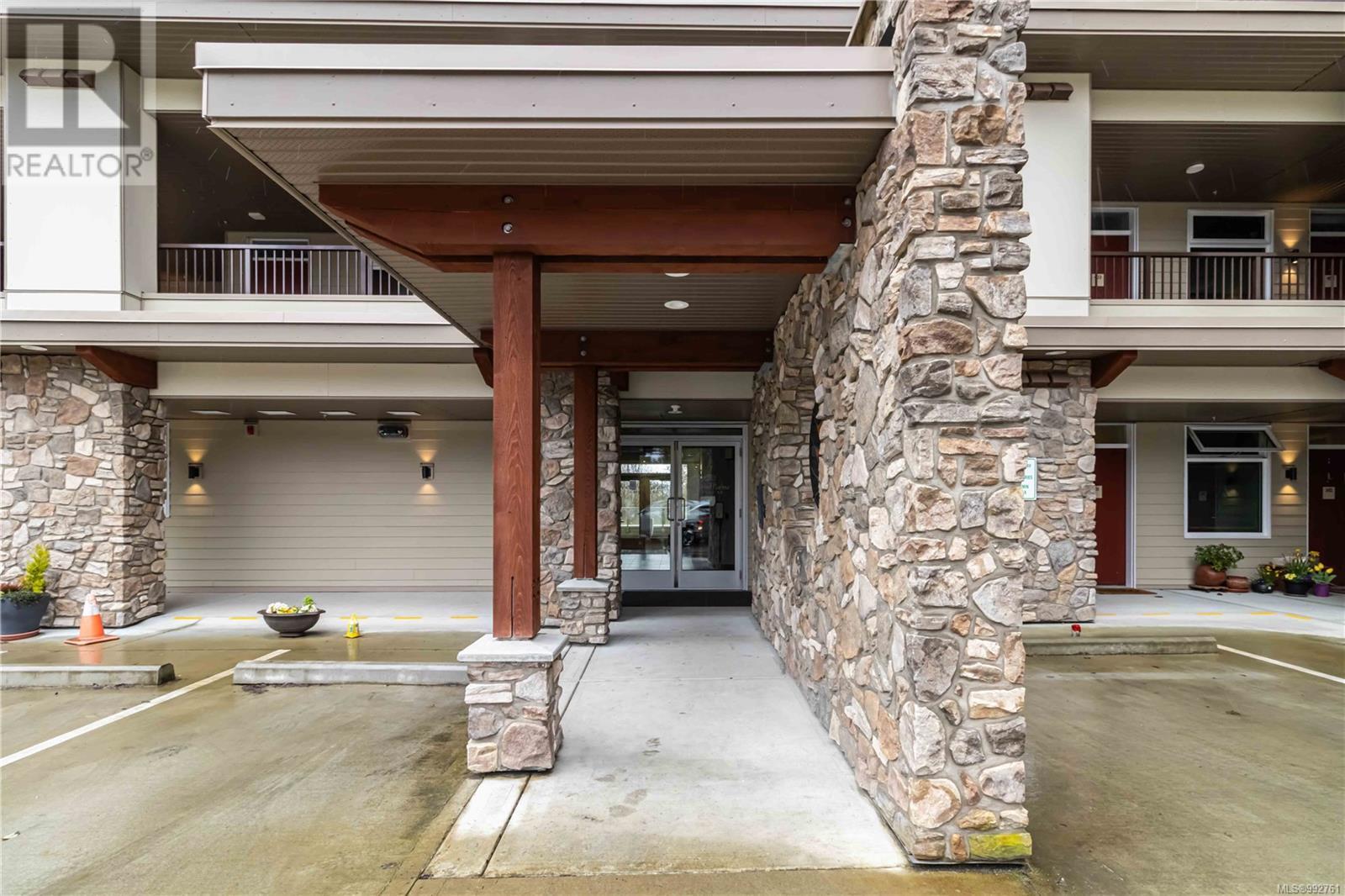 Photo 2 of 203 6609 Goodmere Rd, Sooke BC